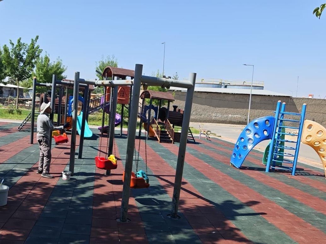 227 PARKTA BAKIM VE ONARIM MESAİSİ