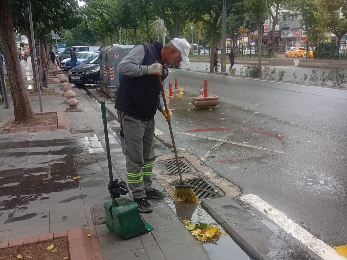 BELEDİYE YAĞIŞ ÖNCESİ TÜM TEDBİRLERİNİ ARTIRDI