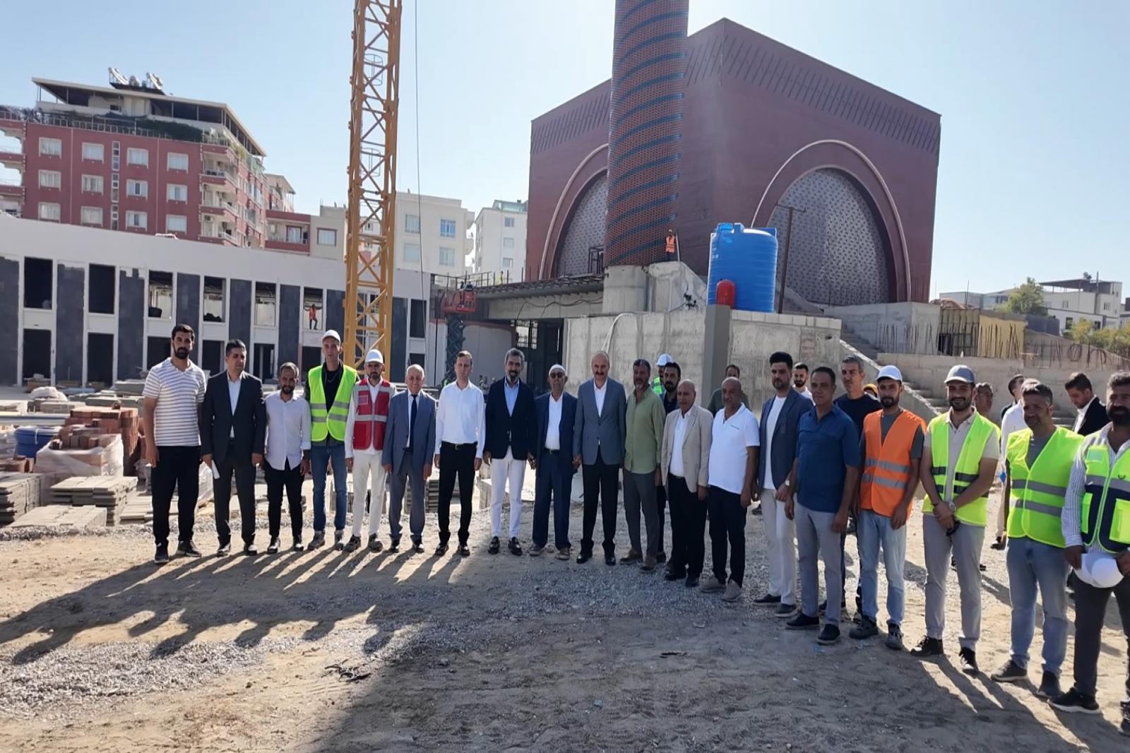 VALİ CANALP, KARDEŞLİK MESCİDİ İNŞAATINI YERİNDE İNCELEDİ