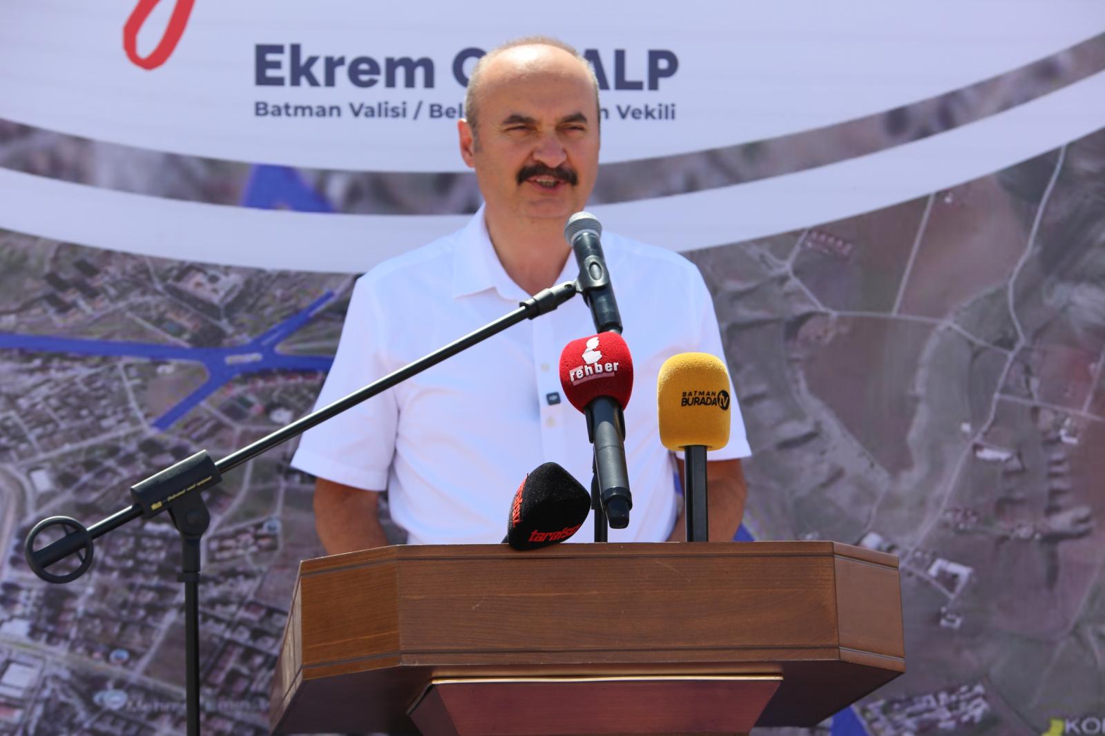 BATMAN BELEDİYESİ KUZEYDOĞU ÇEVRE YOLU PROJESİ'NDE ÇALIŞMALARA BAŞLADI