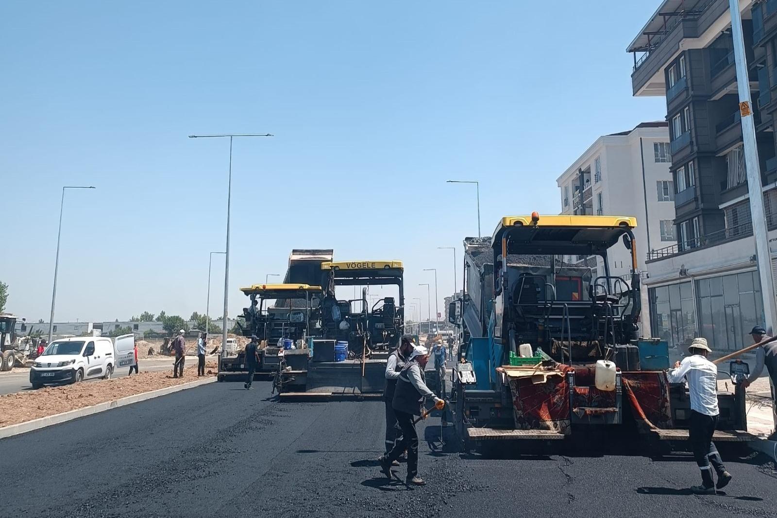 Son Bir Haftada 6 Bin 710 Ton Asfalt Serimi ve Yama Yapıldı