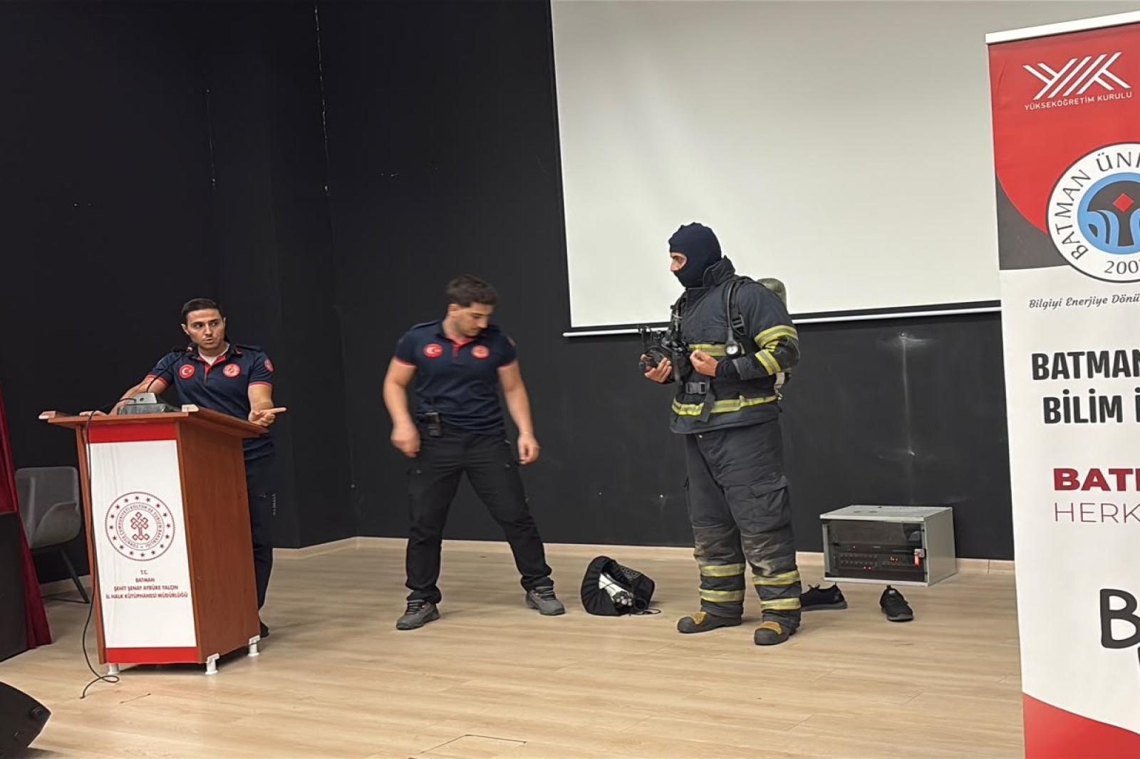 BATMAN ÜNİVERSİTESİ İTFAİYE BÖLÜMÜ TANITIMI PROGRAMI YAPILDI