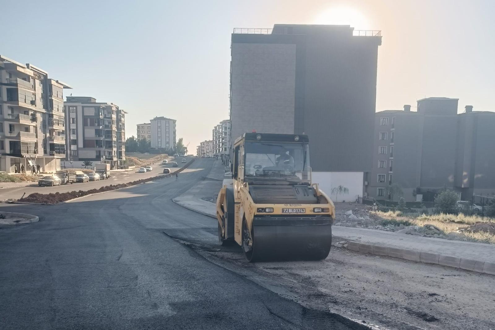 FEN İŞLERİ EKİPLERİ SAHADAKİ ÇALIŞMALARINI ARALIKSIZ SÜRDÜRÜYOR