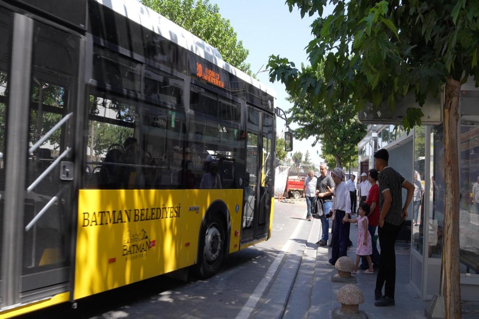 43 YENİ NESİL KLİMALI OTOBÜS DURAĞI DAHA VATANDAŞLARIN HİZMETİNE KAZANDIRILIYOR